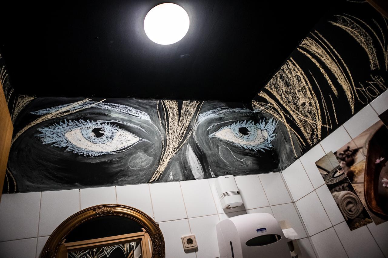 Hostel Самобор Экстерьер фото